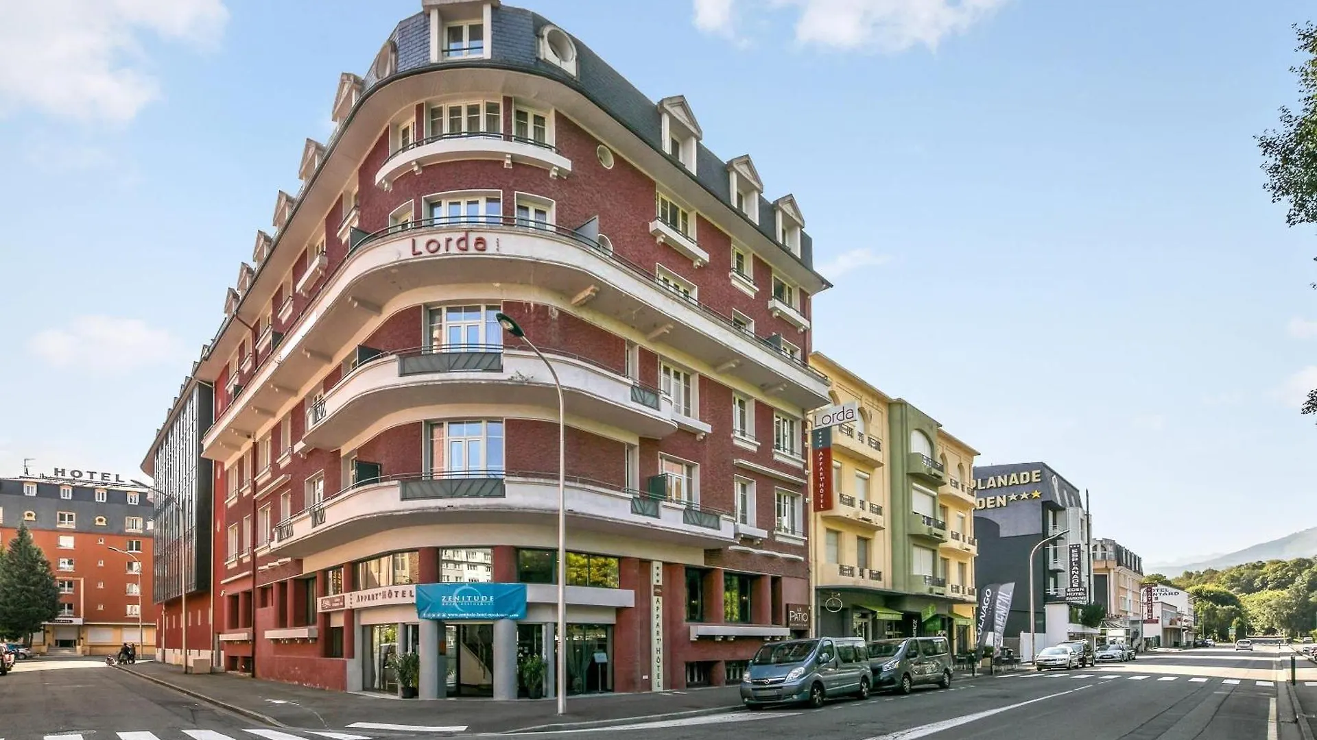 Comfort Aparthotel Lourdes Lorda location